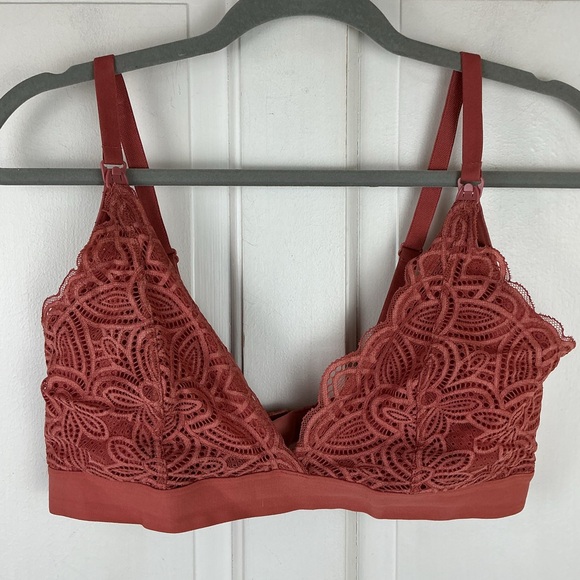Old Navy Other - Old Navy Lace Nursing Bra